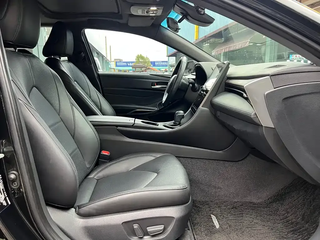 Toyota Avalon 2023 из CN, фото 8