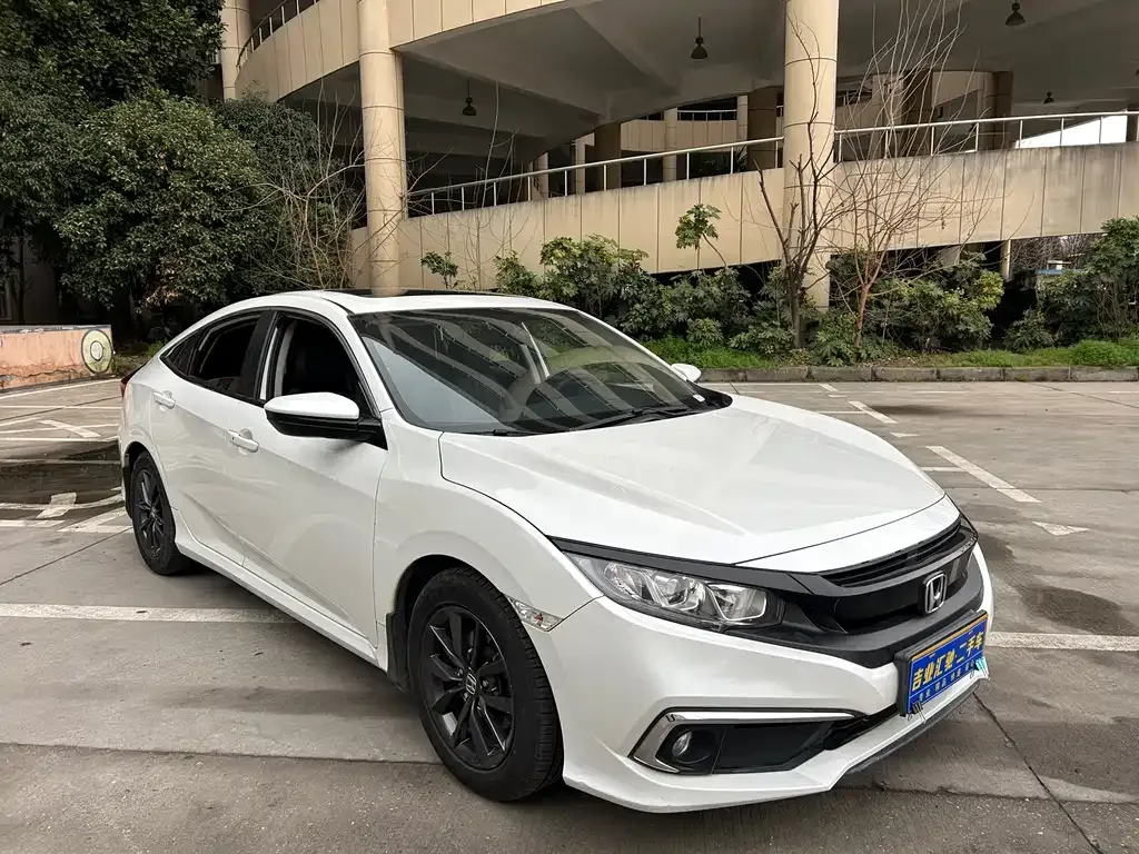 Honda Civic — фото 7