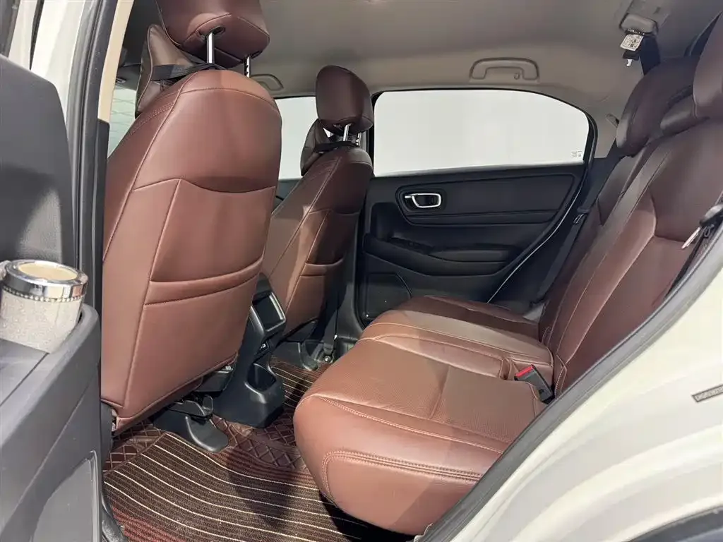 Honda Vezel 2024 из CN, фото 10