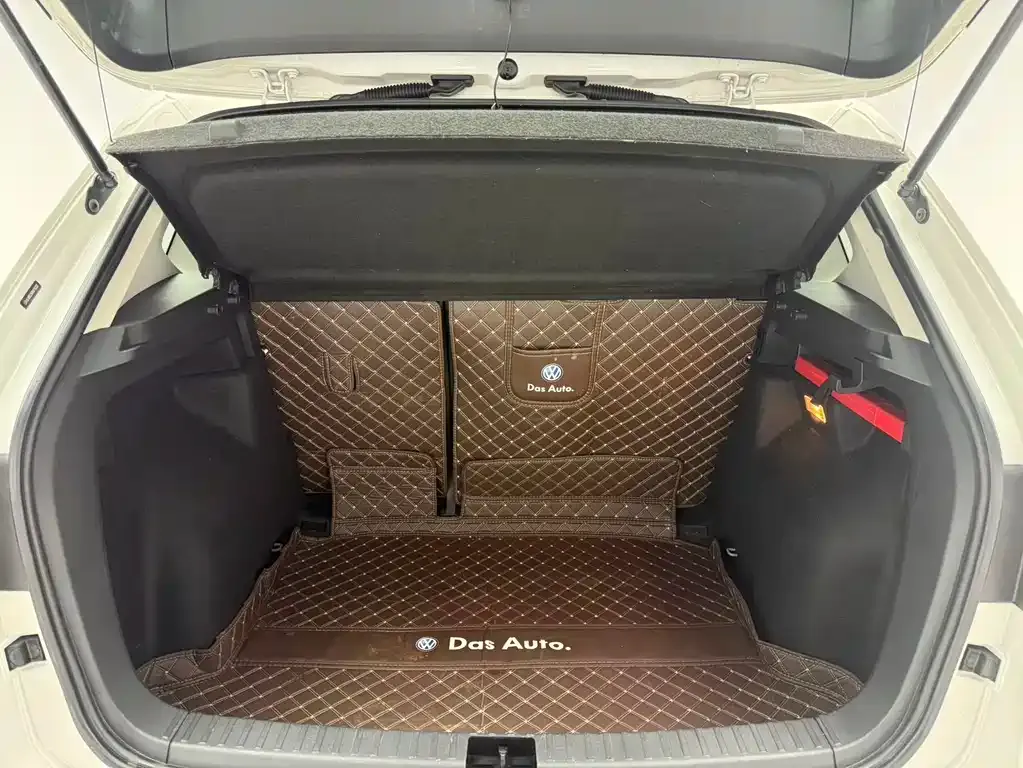 Volkswagen Tharu 2022 из CN, фото 9