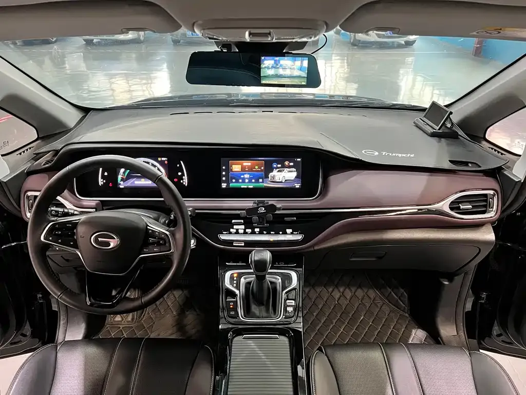 GAC Motor Trumpchi M6 — фото 9