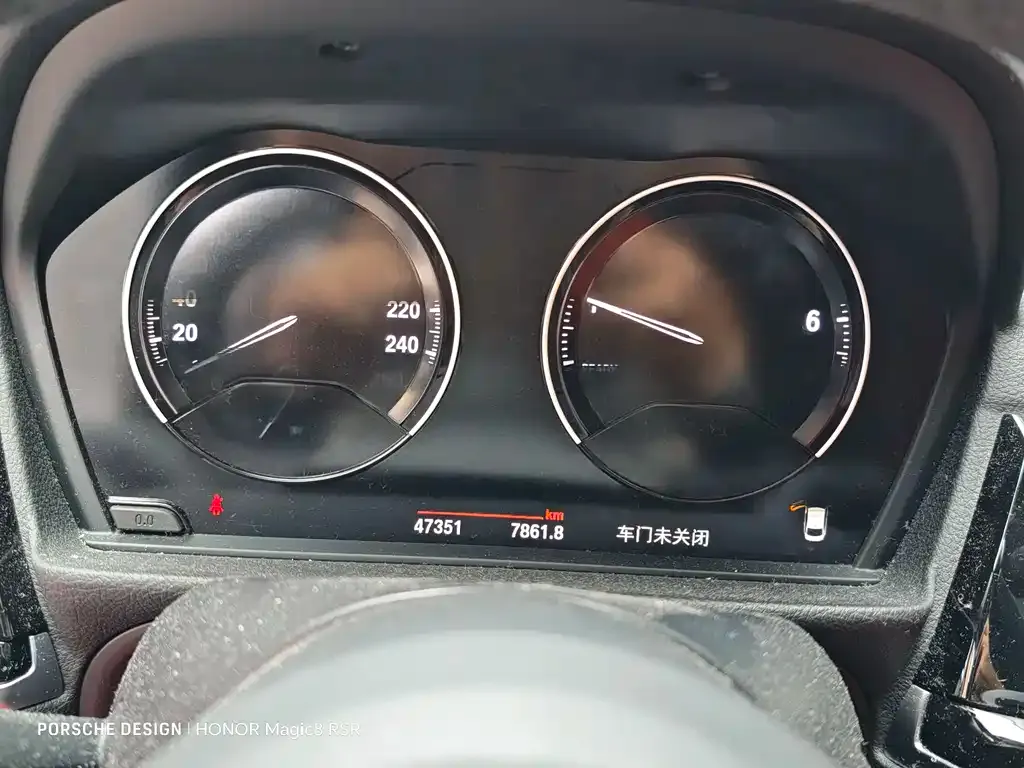 BMW 1 Series 2021 из CN, фото 3