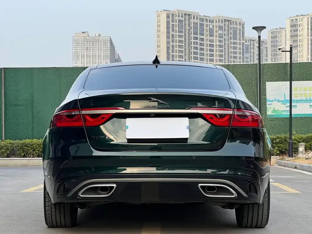 Jaguar XFL — фото 4