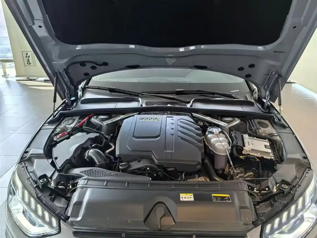 Audi A4L 2025 из CN, фото 8