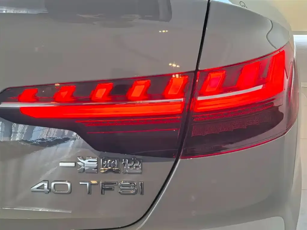 Audi A4L 2025 из CN, фото 5