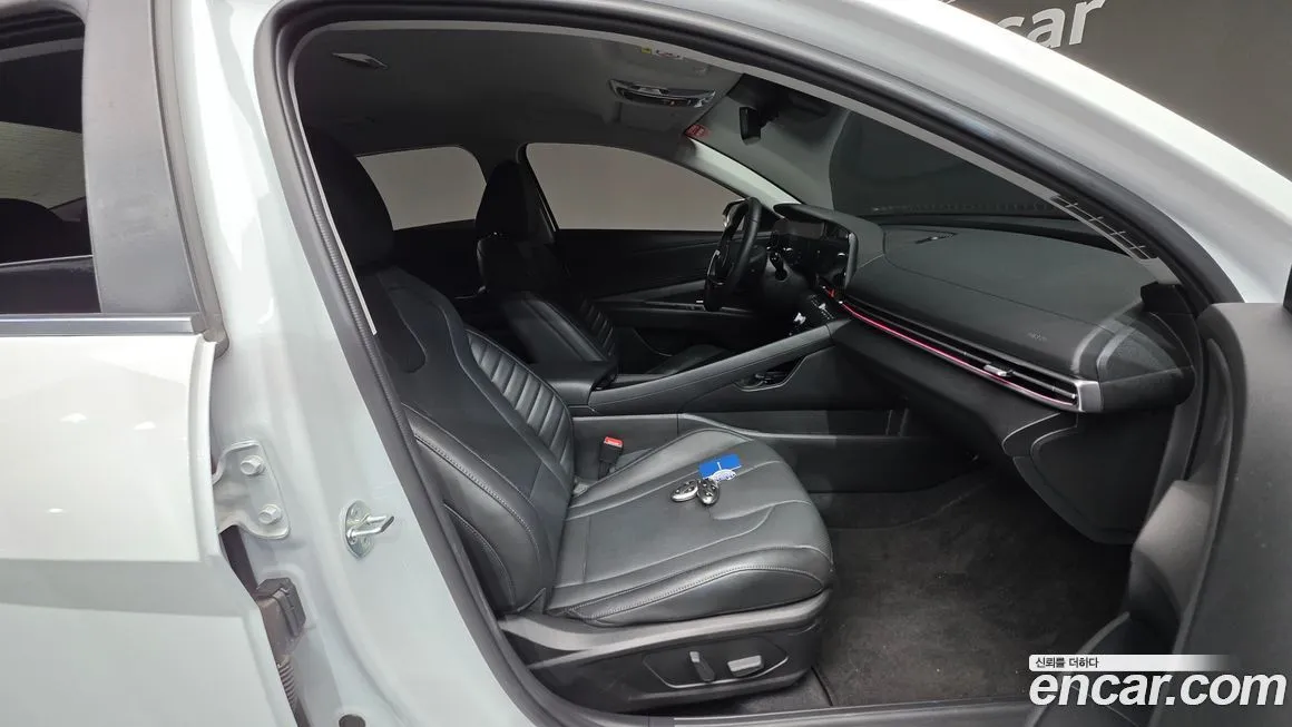 Hyundai AVANTE 2024 из KR, фото 2