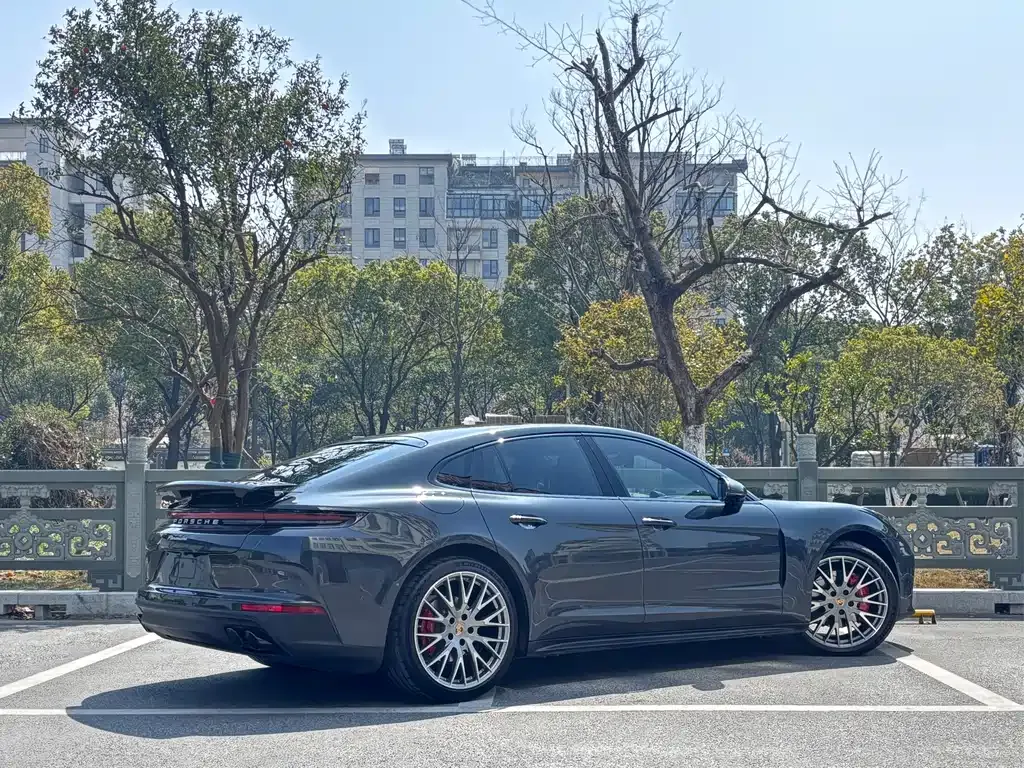 Porsche Panamera — фото 9
