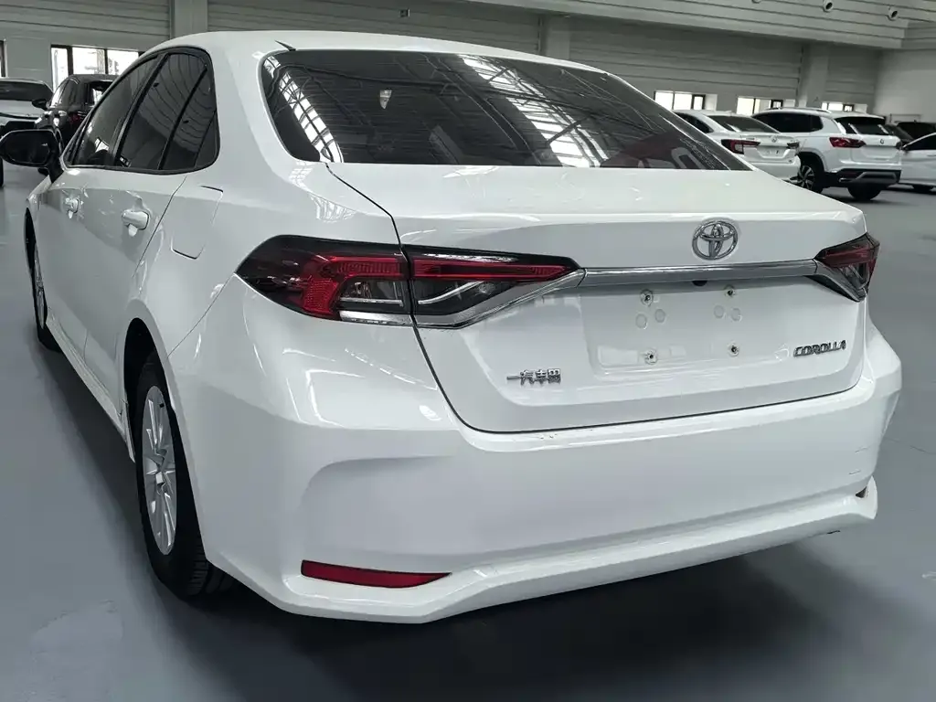 Toyota Corolla 2021 из CN, фото 9