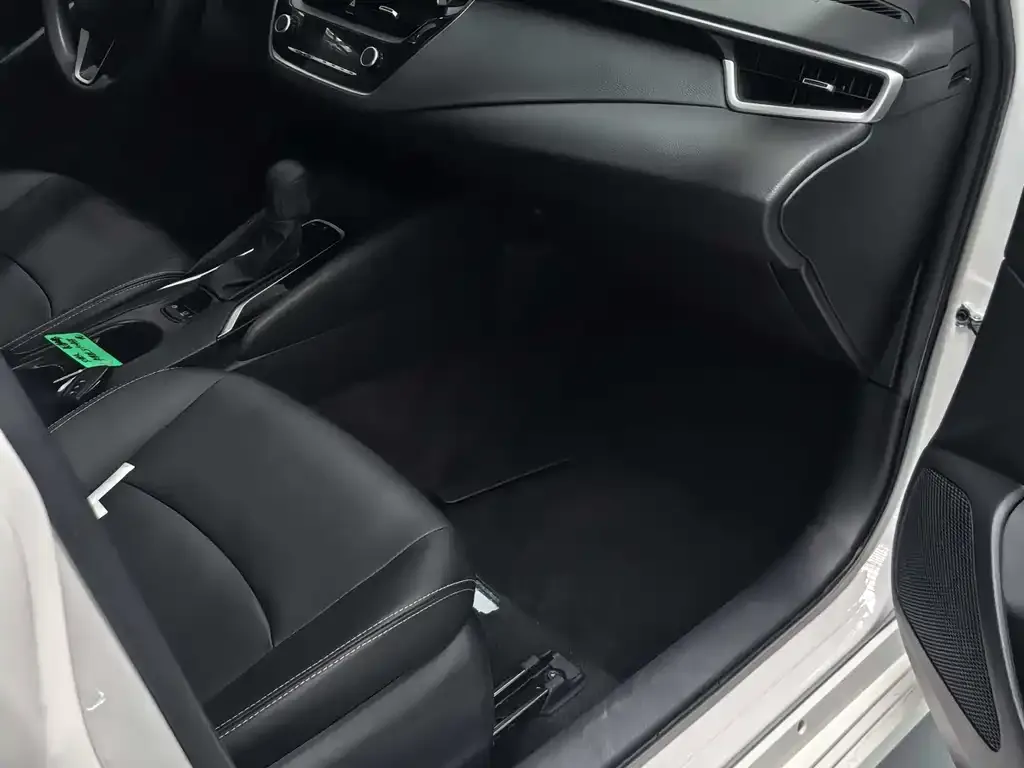 Toyota Corolla 2021 из CN, фото 2