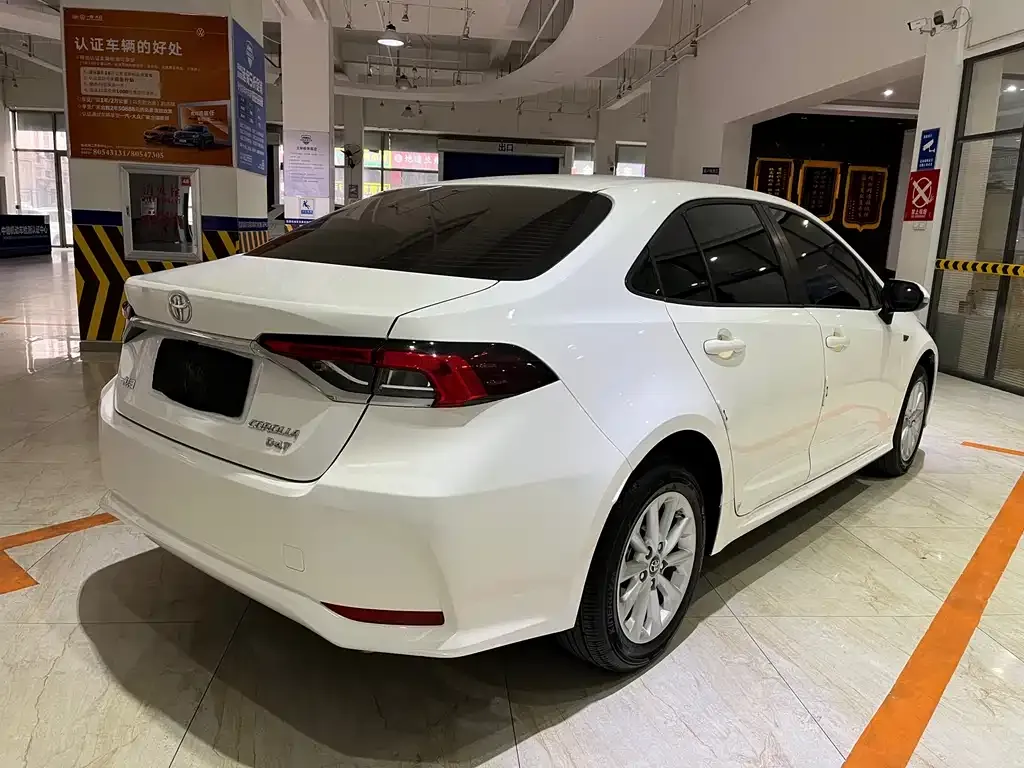 Toyota Corolla 2022 из CN, фото 2