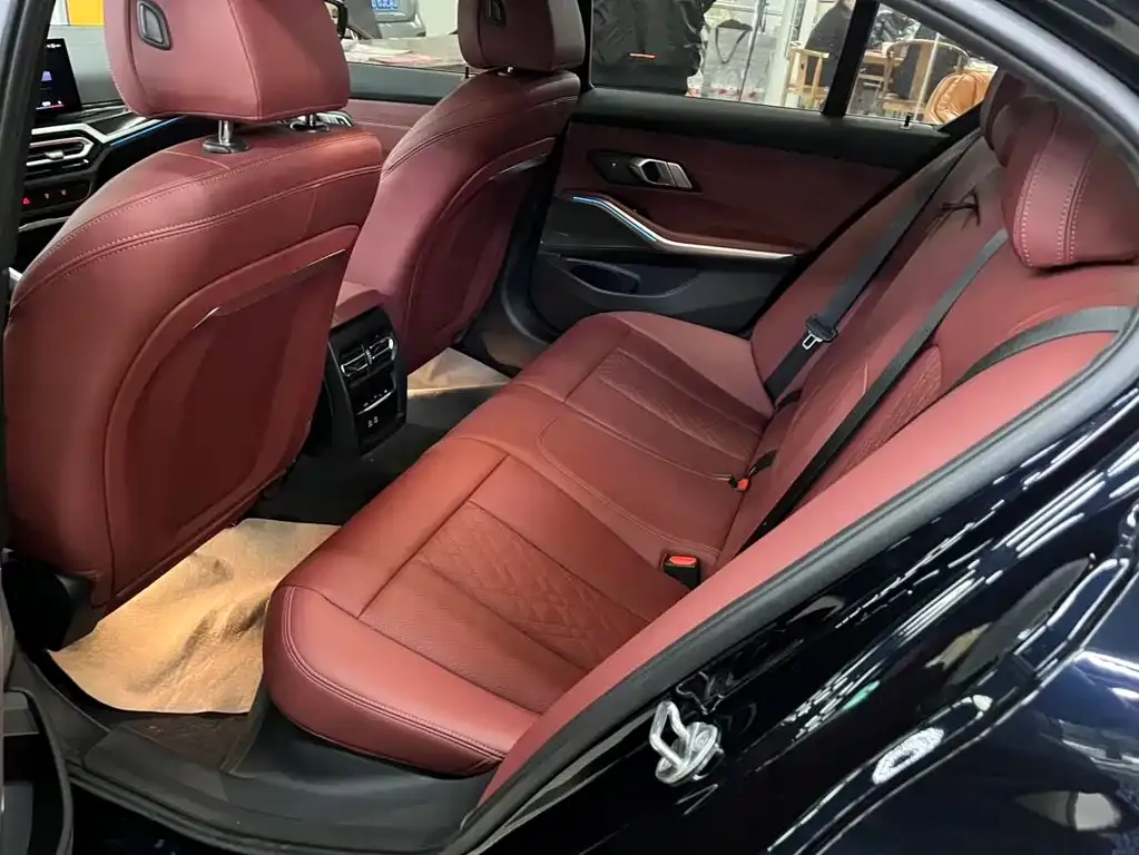 BMW 3 Series 2024 из CN, фото 7