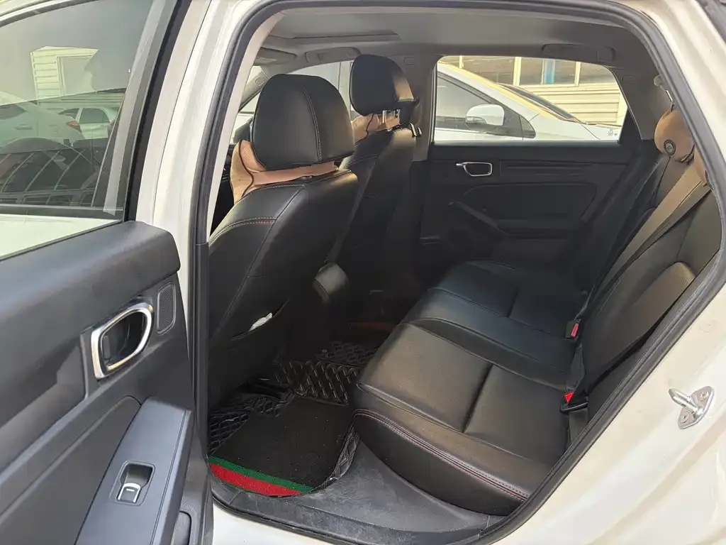 Honda Civic 2023 из CN, фото 3