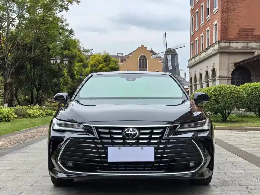 Toyota Avalon — фото 6