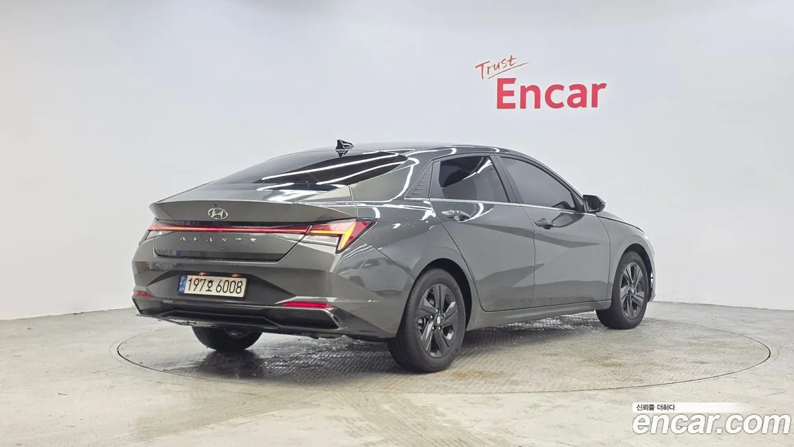 Hyundai AVANTE — фото 3
