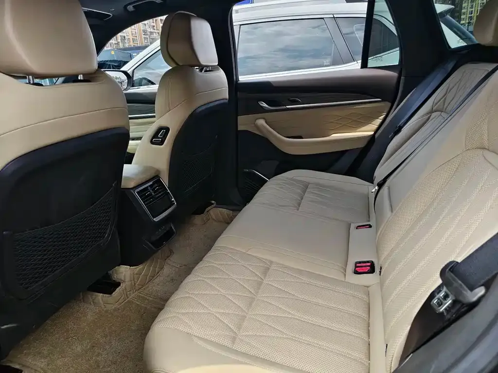 Geely Xingyue L 2025 из CN, фото 4