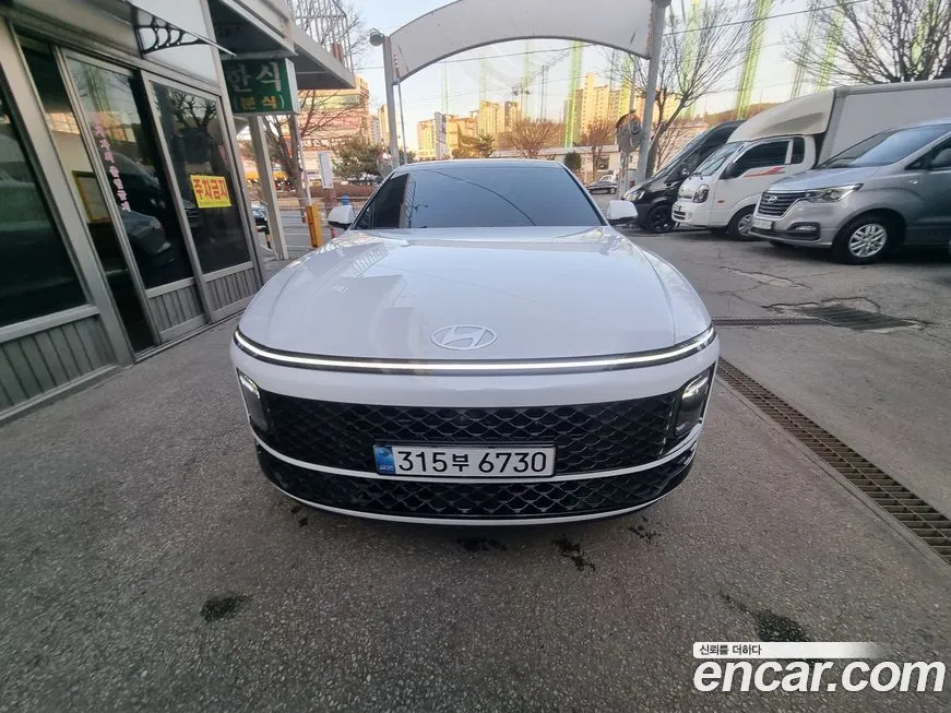 Hyundai Grandeur — фото 1