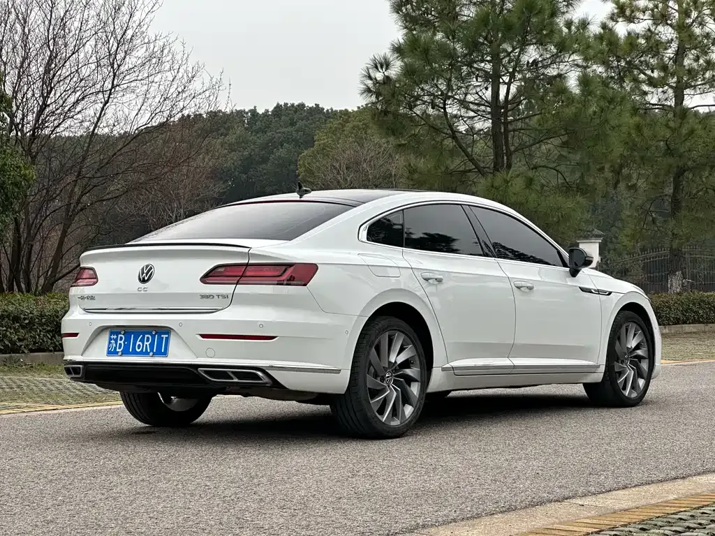 Volkswagen CC — фото 7
