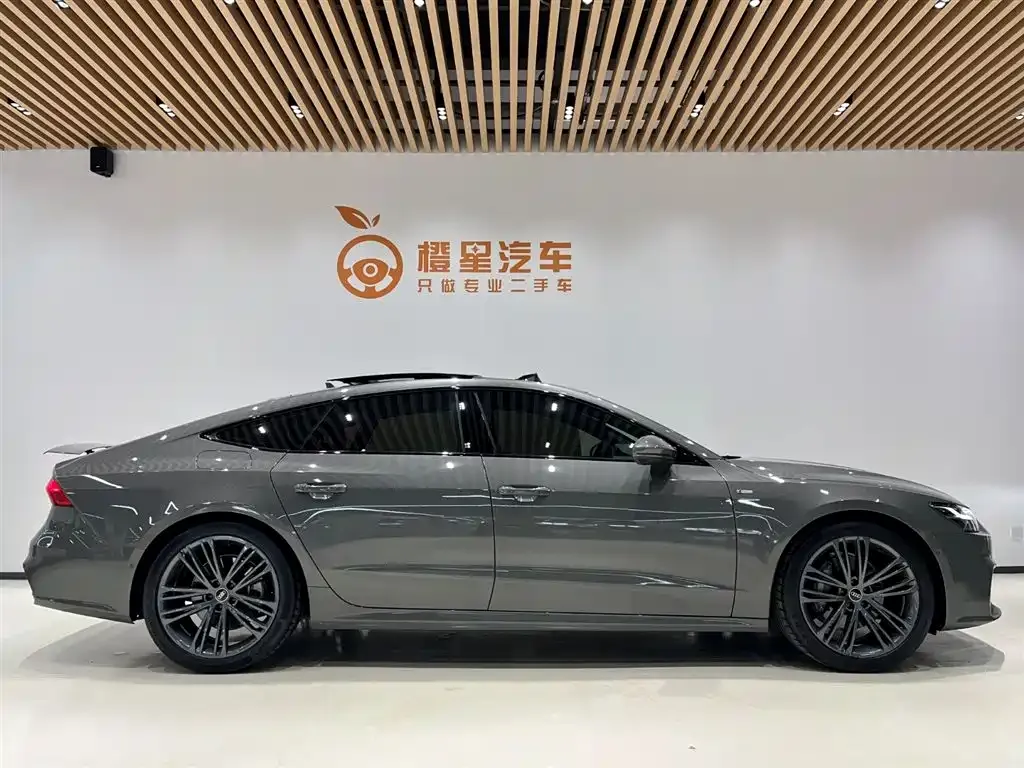 Audi A7 2022 из CN, фото 8