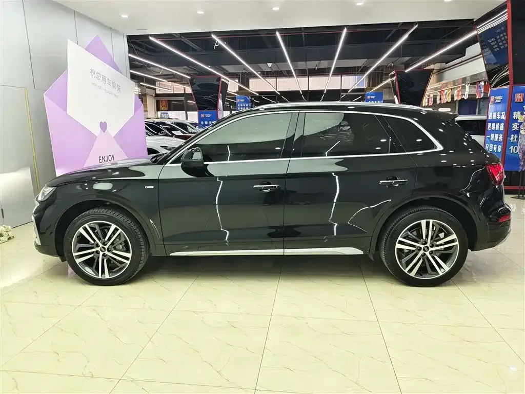 Audi Q5L 2022 из CN, фото 7