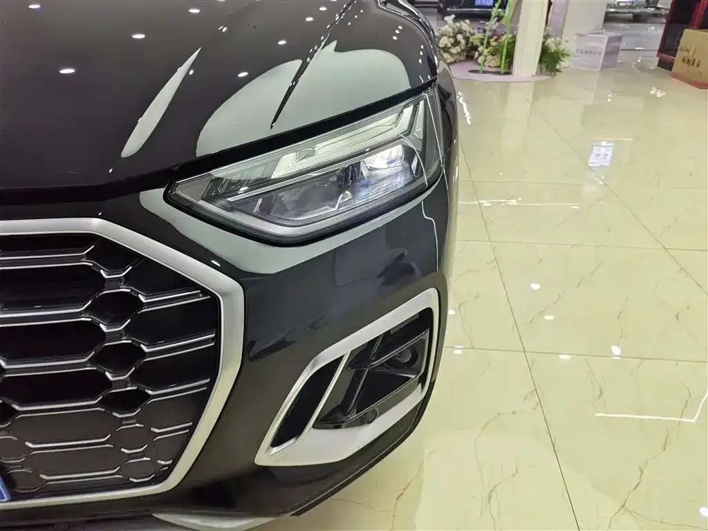 Audi Q5L 2022 из CN, фото 10
