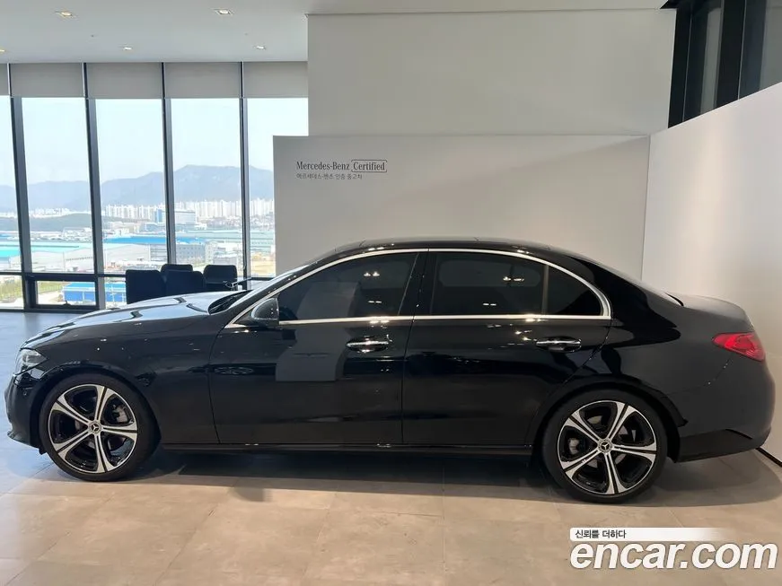 Mercedes-Benz C-Class 2024 из KR, фото 2