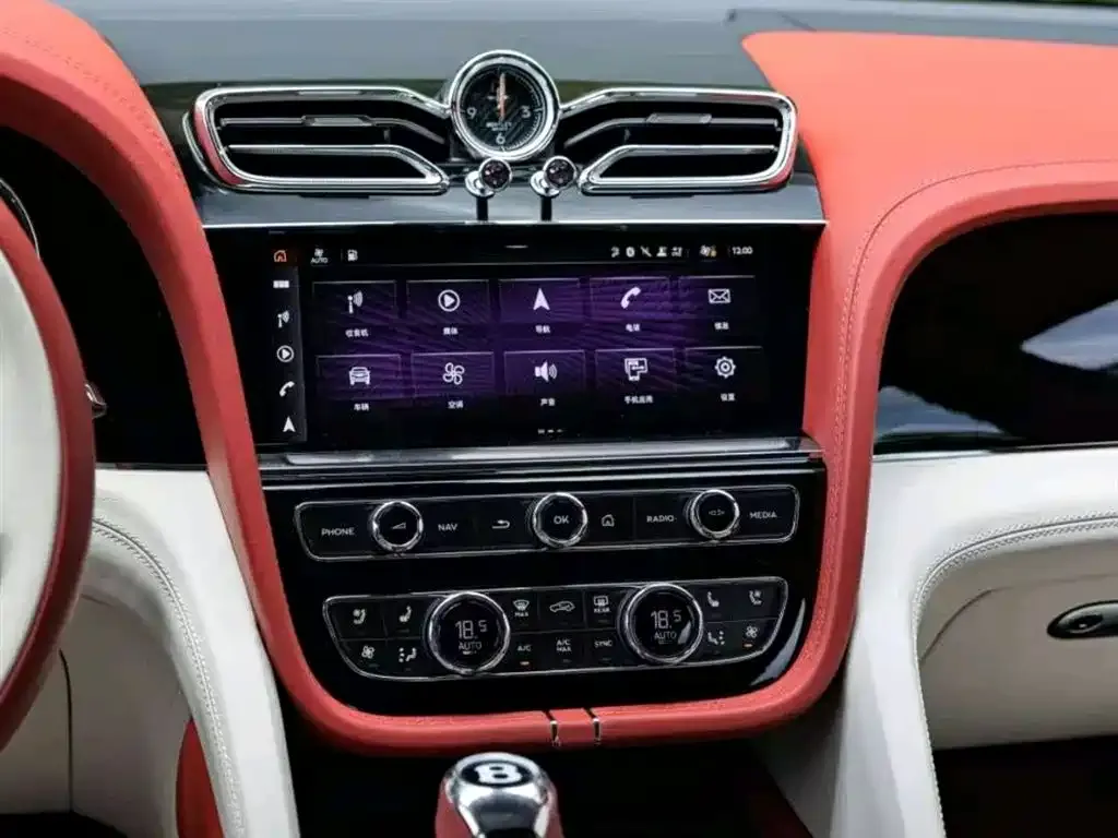 Bentley Bentayga 2024 из CN, фото 8