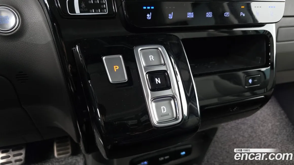 Hyundai Staria 2025 из KR, фото 4