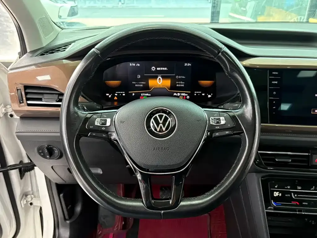 Volkswagen Tharu — фото 8