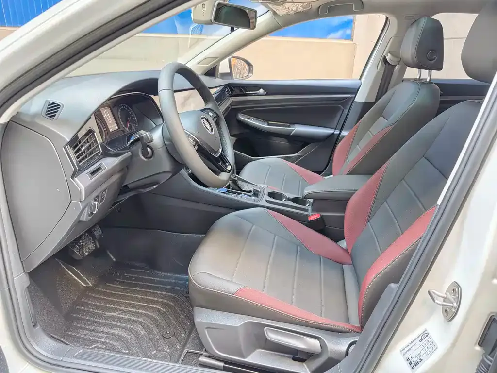 Volkswagen Bora 2022 из CN, фото 2