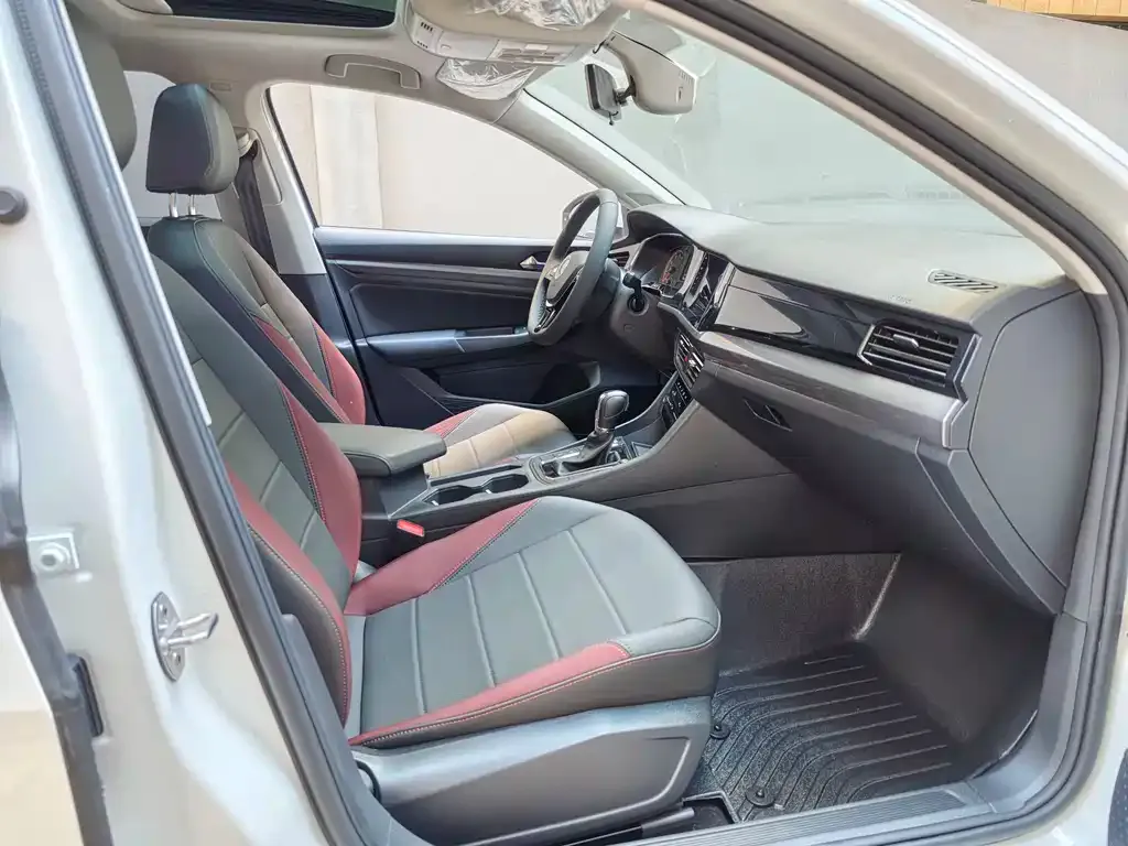 Volkswagen Bora 2022 из CN, фото 3
