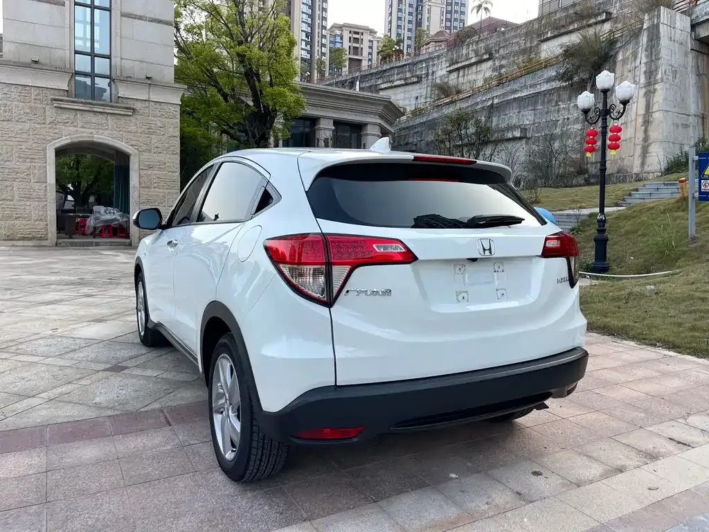 Honda Vezel — фото 6