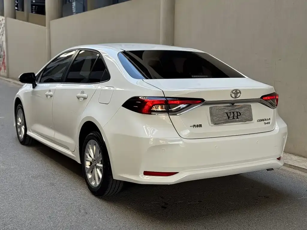 Toyota Corolla 2023 из CN, фото 6