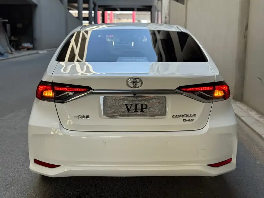 Toyota Corolla 2023 из CN, фото 2