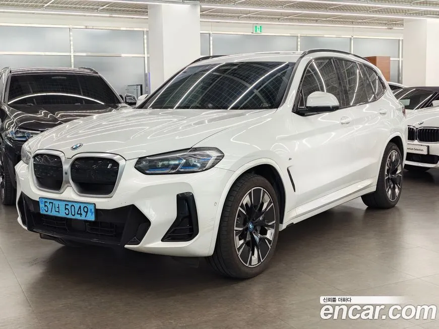 BMW iX3 — фото 2