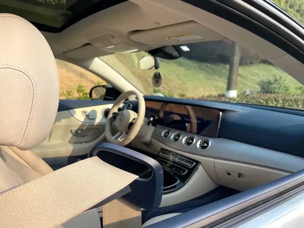 Mercedes-Benz E-Class (Import) 2023 из CN, фото 2