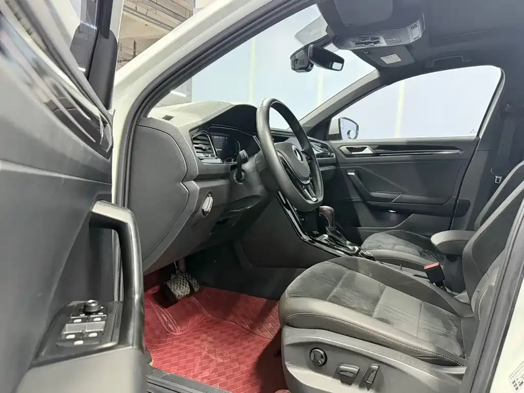 Volkswagen T-Roc 2021 из CN, фото 8