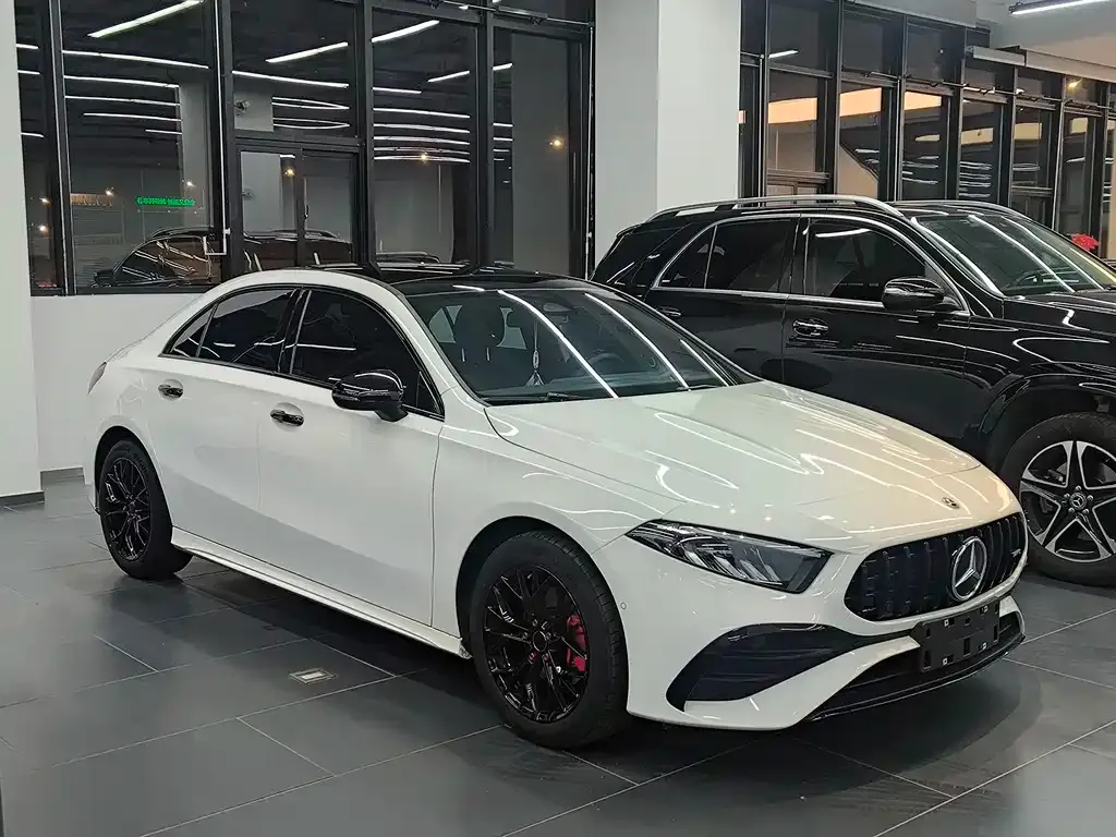 Mercedes-Benz A-Class 2024 из CN, фото 5