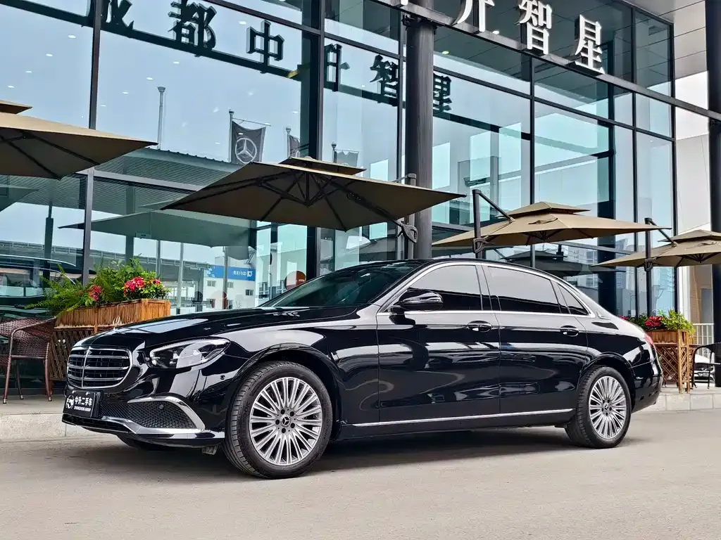 Mercedes-Benz E-Class — фото 3