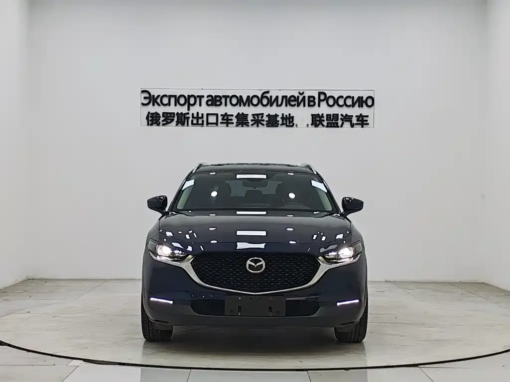 Mazda CX-30 2023 из CN, фото 2