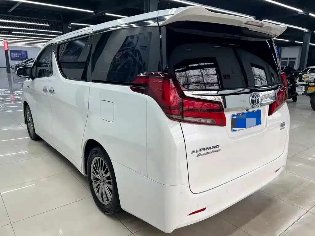 Toyota Alphard 2022 из CN, фото 2