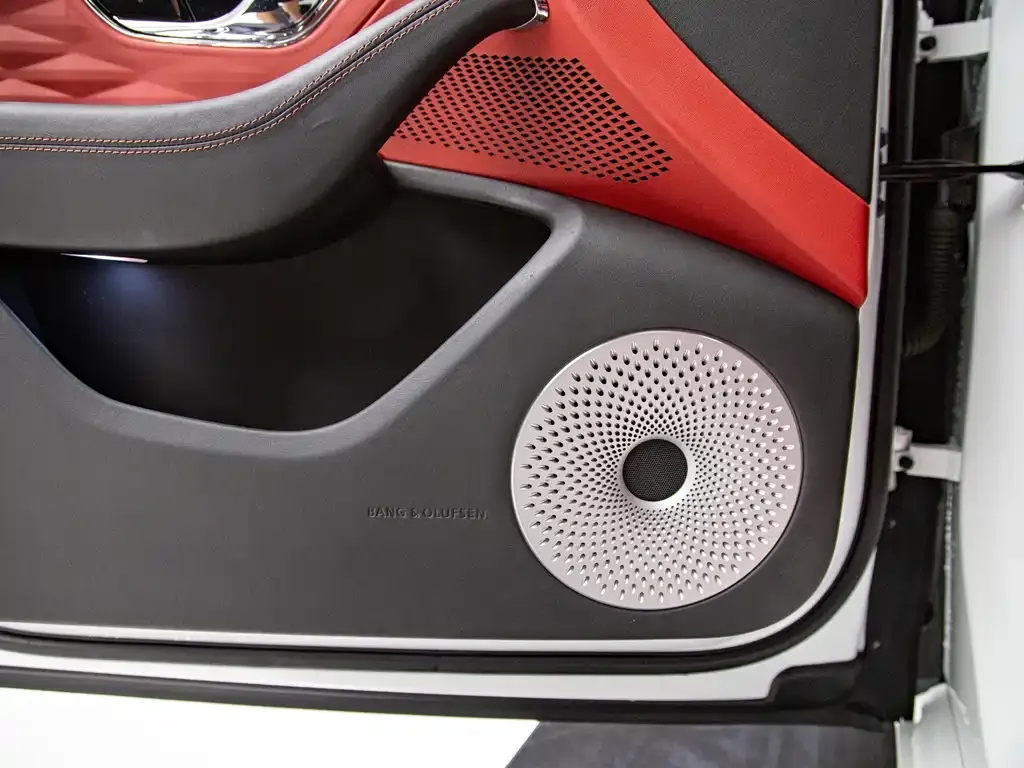 Bentley Flying Spur 2021 из CN, фото 4