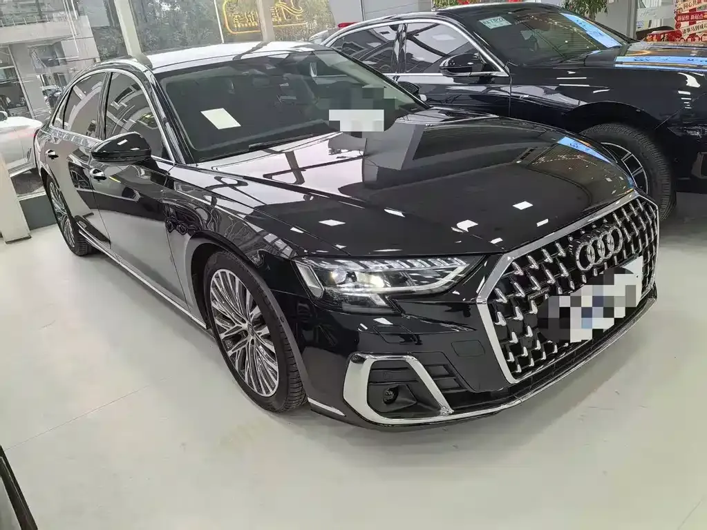 Audi A8 — фото 5