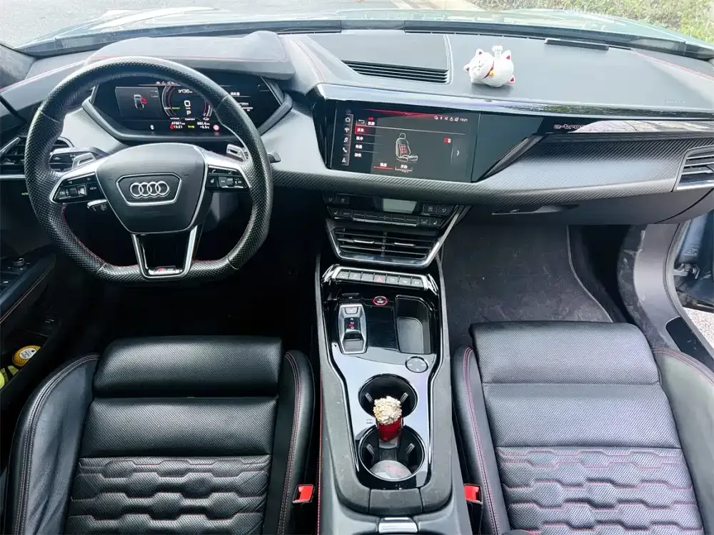 Audi RS e-tron GT 2023 из CN, фото 10