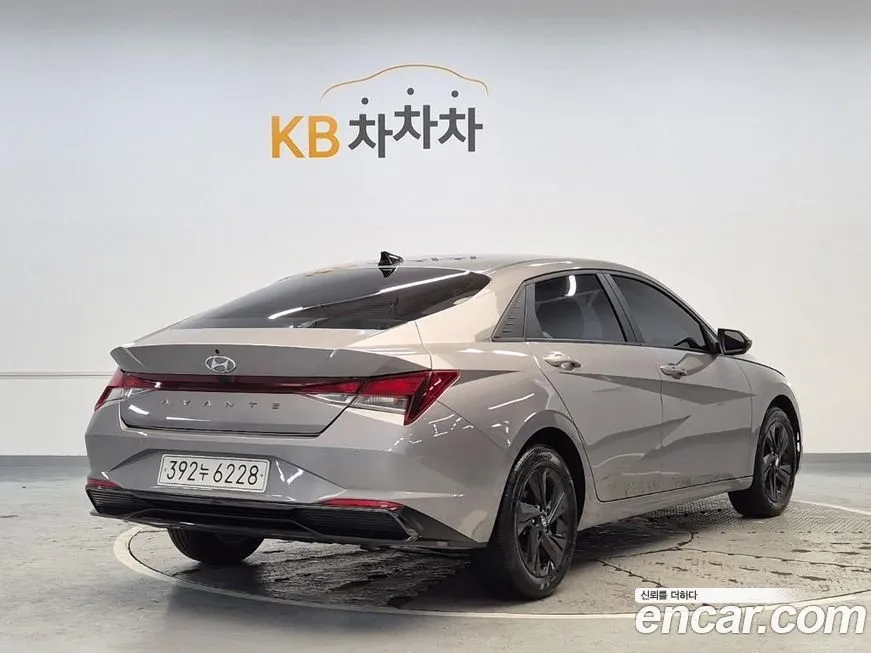 Hyundai AVANTE — фото 9
