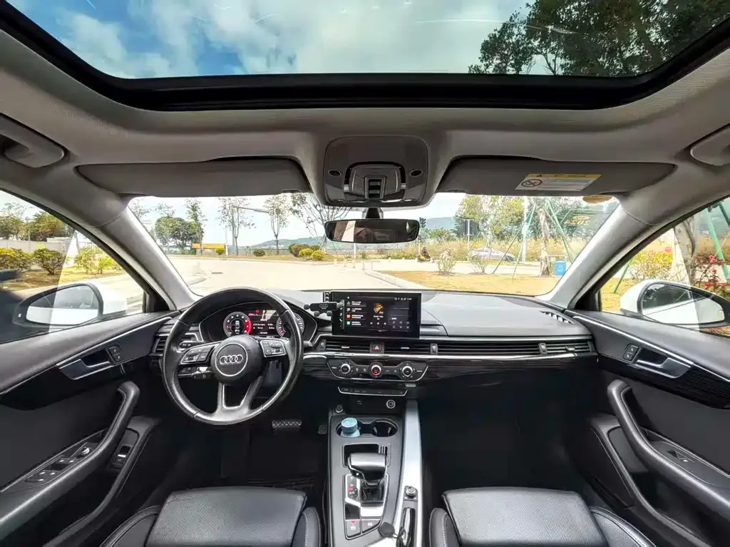 Audi A4L 2022 из CN, фото 5
