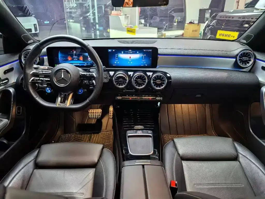 Mercedes-Benz CLA AMG — фото 6
