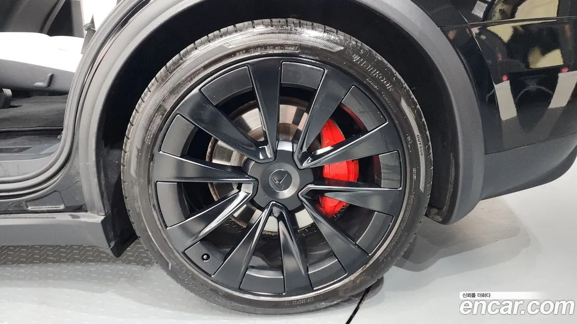 Tesla Model X 2023 из KR, фото 10