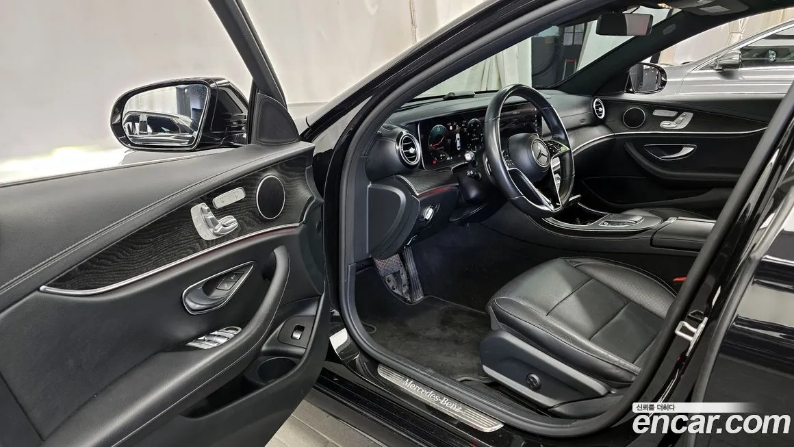 Mercedes-Benz E-Class 2023 из KR, фото 10