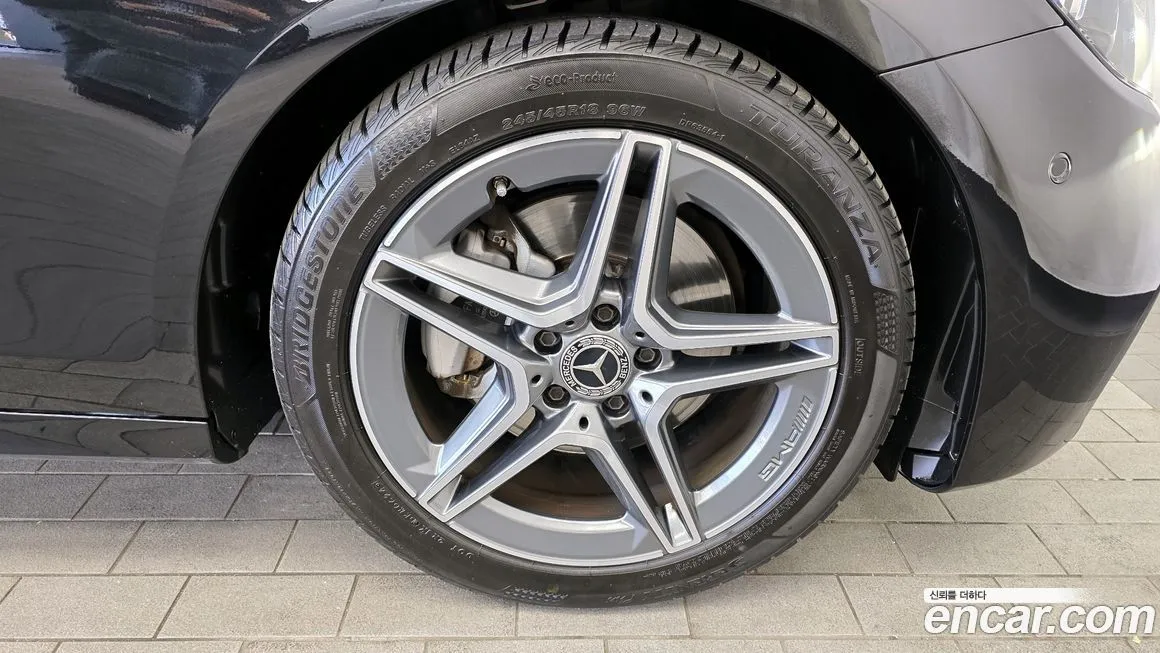 Mercedes-Benz E-Class 2023 из KR, фото 9