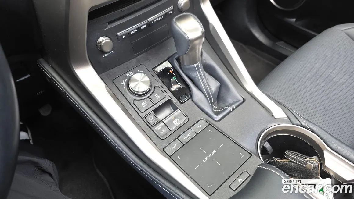 Lexus NX 2021 из KR, фото 3